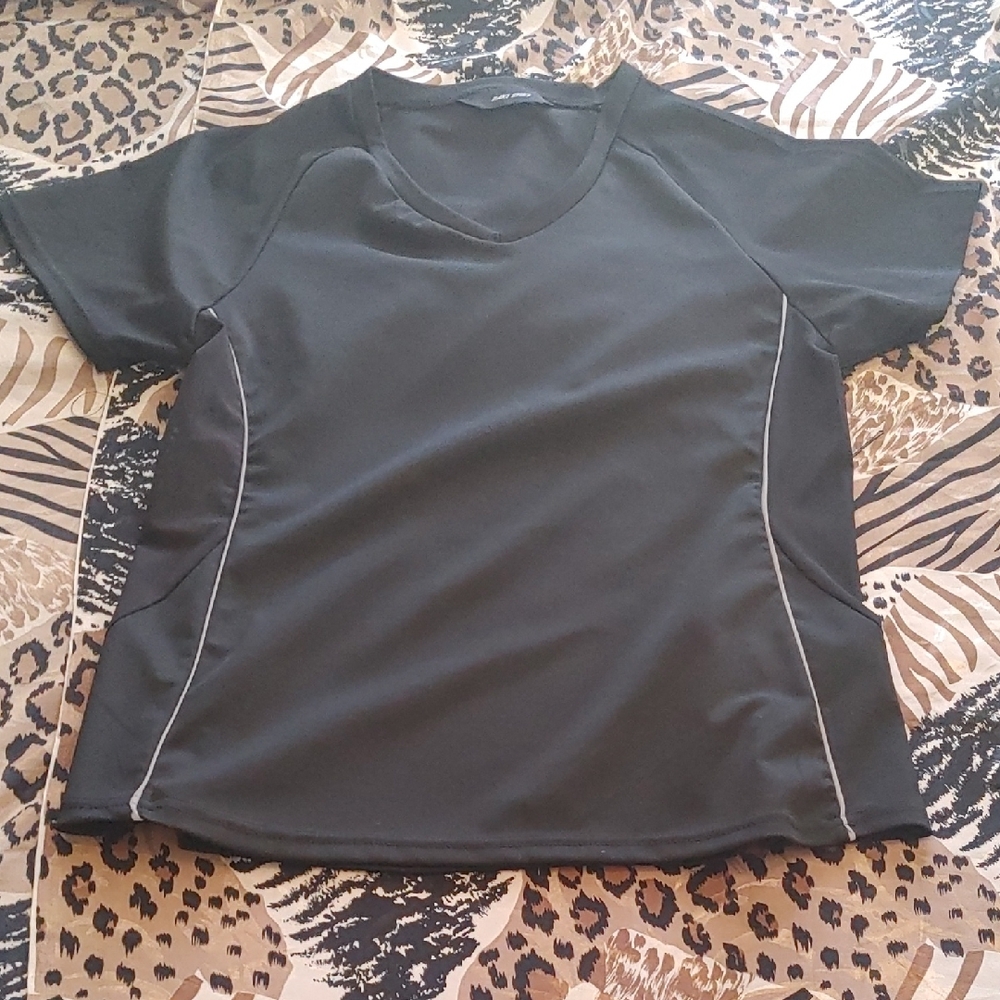 ✅ $10 Ad On Hart Black Sports T-Shirt with Gray Piping Sz L/XL